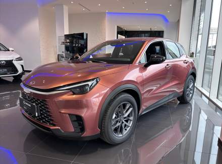 Lexus - LBX