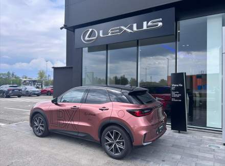 Lexus - LBX