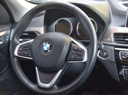 BMW - X1