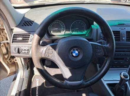 BMW - X3