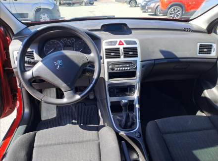 Peugeot - 307