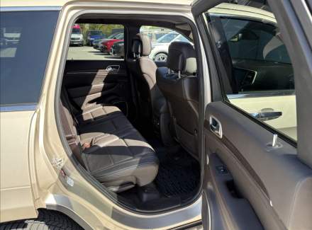 Jeep - Grand Cherokee