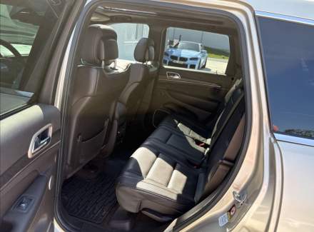 Jeep - Grand Cherokee
