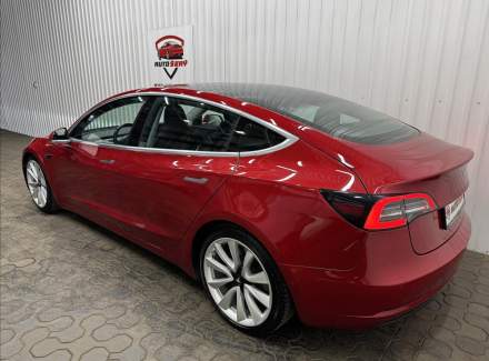 Tesla - Model 3
