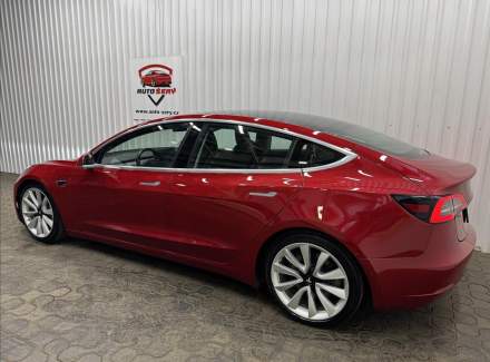 Tesla - Model 3