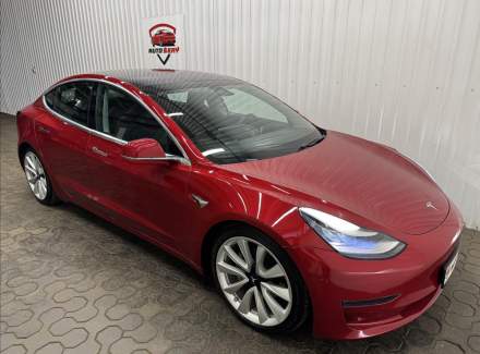 Tesla - Model 3