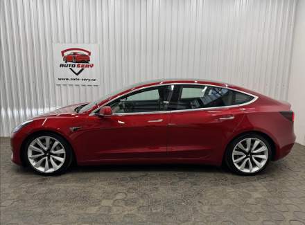 Tesla - Model 3