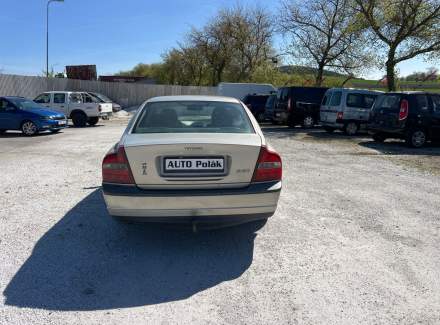 Volvo - S80