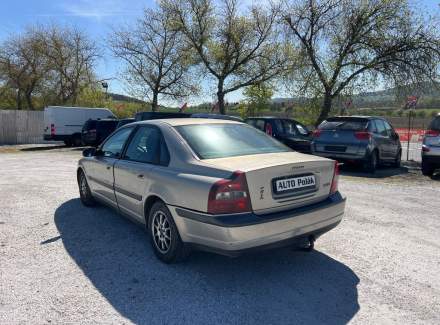 Volvo - S80