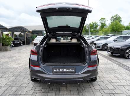 BMW - X6