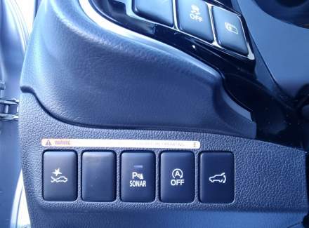 Mitsubishi - Outlander