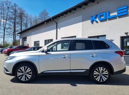 Mitsubishi - Outlander