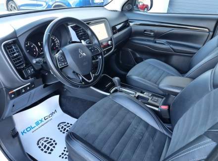 Mitsubishi - Outlander