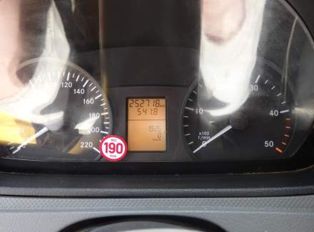 Mercedes-Benz - Vito