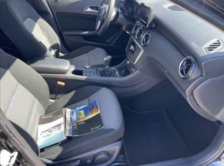 Mercedes-Benz - GLA