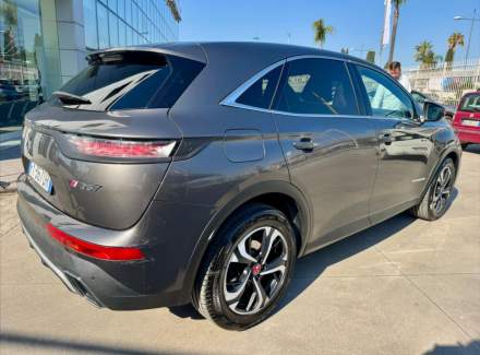 DS Automobiles - DS7 Crossback