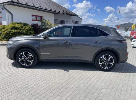 DS Automobiles - DS7 Crossback