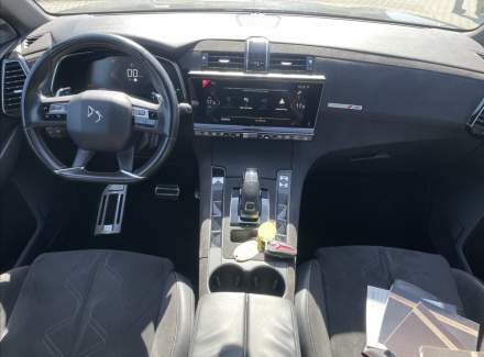 DS Automobiles - DS7 Crossback