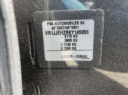 DS Automobiles - DS7 Crossback