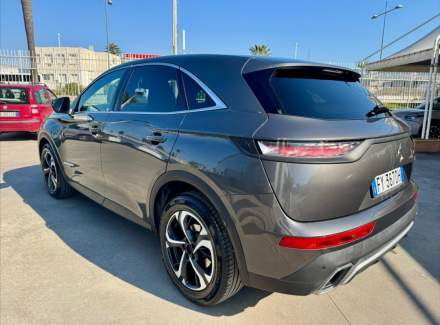 DS Automobiles - DS7 Crossback