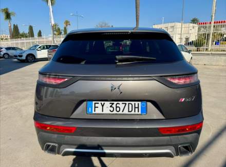 DS Automobiles - DS7 Crossback