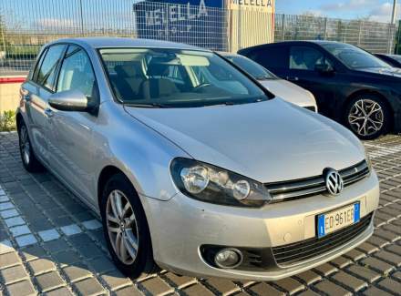 Volkswagen - Golf
