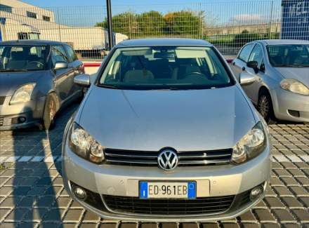Volkswagen - Golf