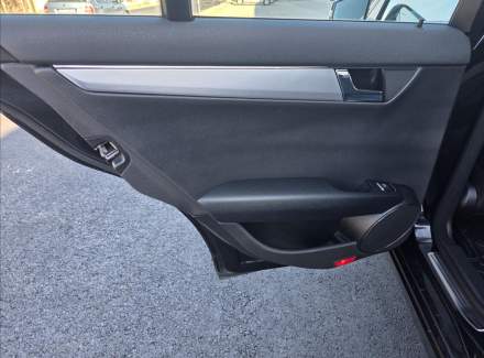 Mercedes-Benz - C-class