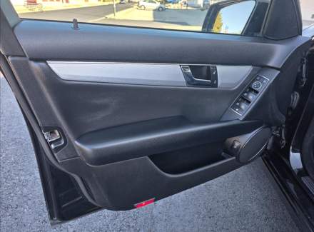 Mercedes-Benz - C-class