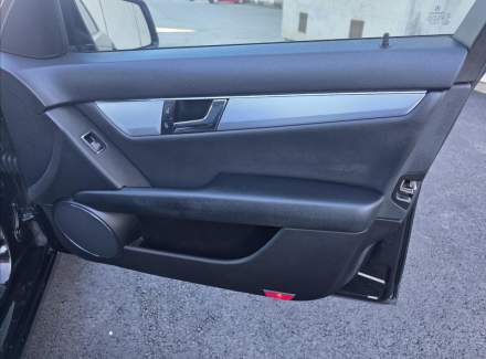 Mercedes-Benz - C-class