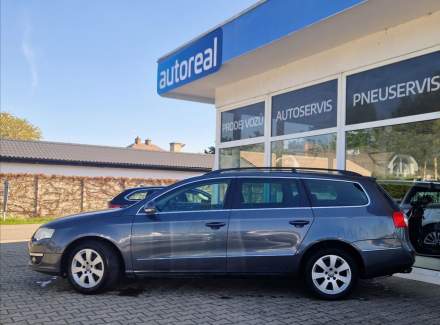 Volkswagen - Passat