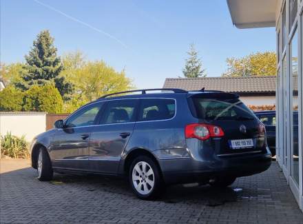 Volkswagen - Passat