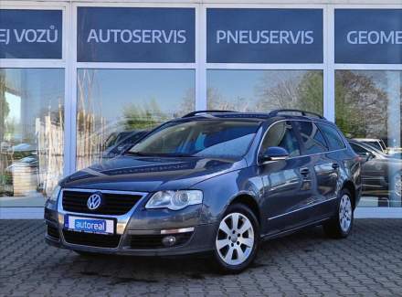 Volkswagen - Passat