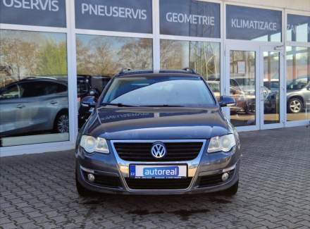 Volkswagen - Passat
