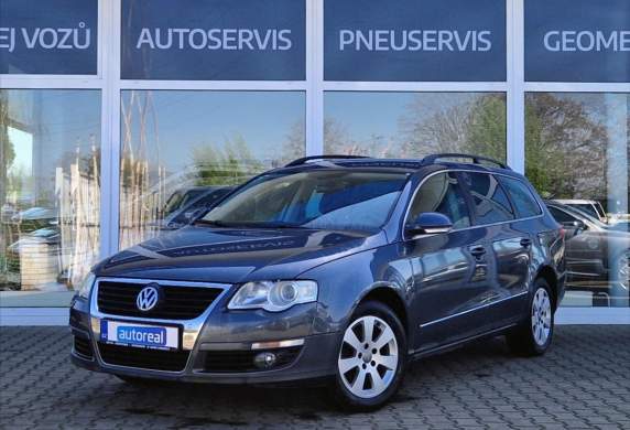 Volkswagen - Passat