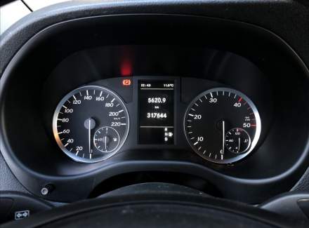 Mercedes-Benz - Vito