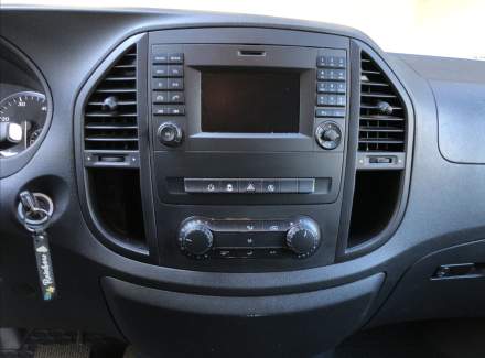 Mercedes-Benz - Vito