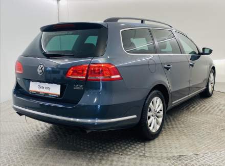 Volkswagen - Passat