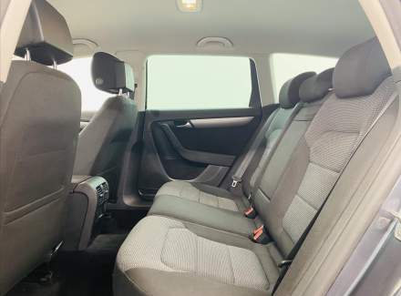 Volkswagen - Passat