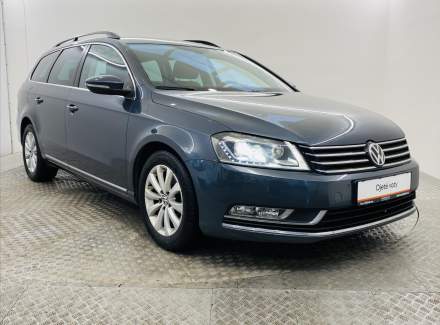 Volkswagen - Passat