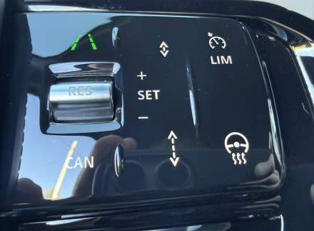 Land Rover - Range Rover Velar