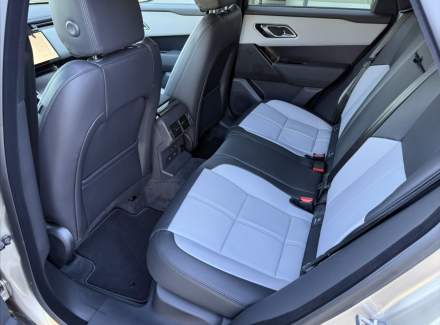 Land Rover - Range Rover Velar