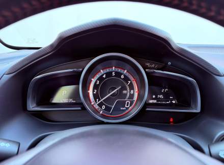 Mazda - 3
