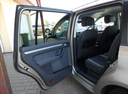 Volkswagen - Touran