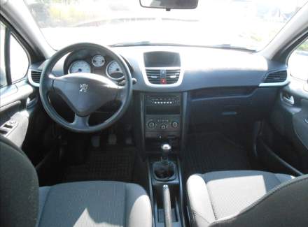 Peugeot - 207