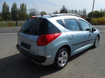 Peugeot - 207
