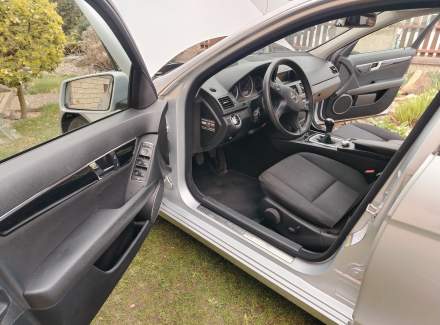 Mercedes-Benz - C-class C 200 CDI BlueEFFICIENCY (136 Hp)