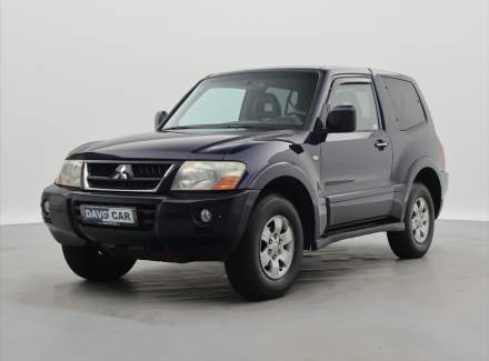 Mitsubishi - Pajero