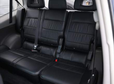 Mitsubishi - Pajero