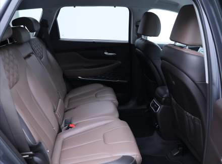 Hyundai - Santa FE